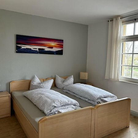 Pension Bootshaus Weißenfels Kamer foto